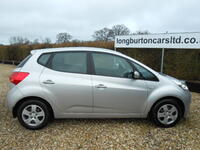 KIA VENGA