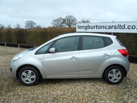 KIA VENGA