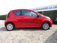 PEUGEOT 107
