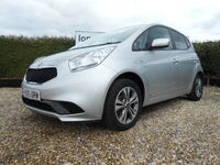 KIA VENGA